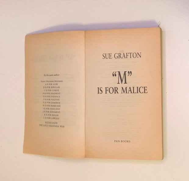 M is for malice - Sue Grafton