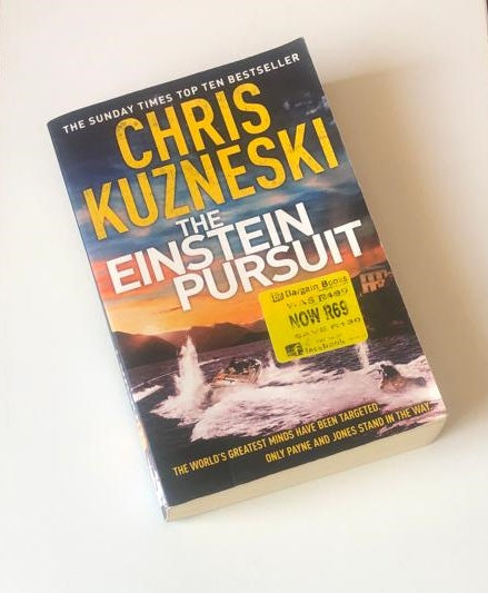 The Einstein pursuit - Chris Kuzneski (First edition)