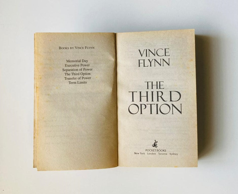 The third option - Vince Flynn (Mitch Rapp #4)