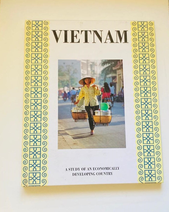 Vietnam: A study of an economically developing country - Ole Steen Hansen