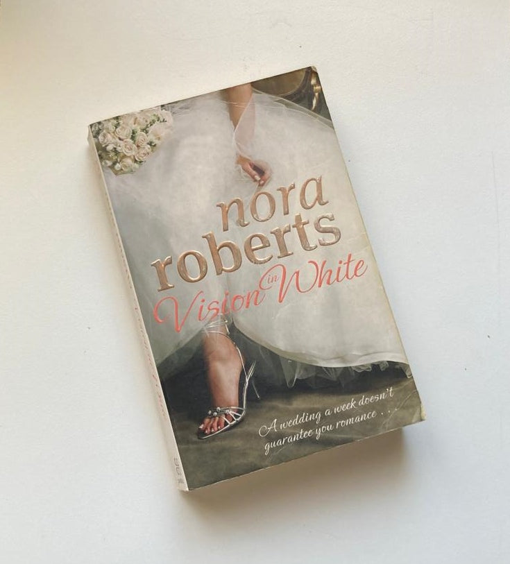 Vision in white - Nora Roberts (Bride Quartet #1)