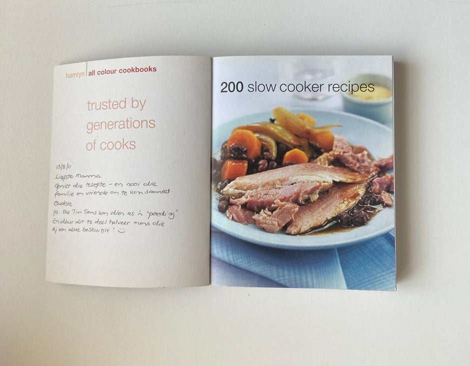 200 slow cooker recipes - Sara Lewis (Hamlyn All Colour Cookbook)