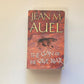 The clan of the cave bear - Jean M. Auel (Earth's Children #1)