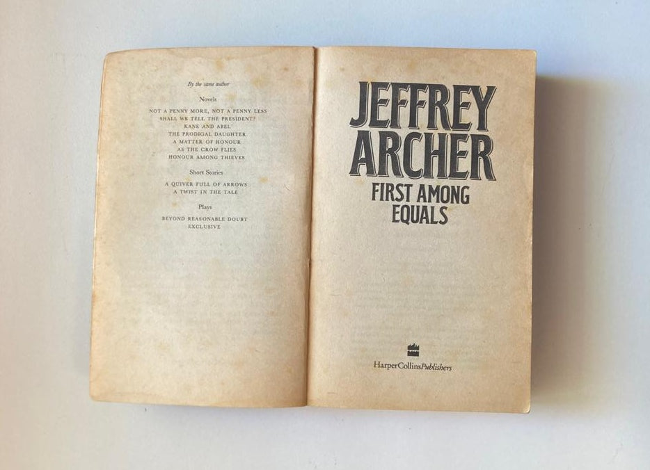 First among equals - Jeffrey Archer