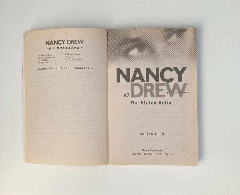 Nancy Drew: The stolen relic (Girl Detective #7)